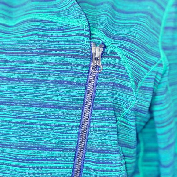 Lululemon Women's Green Pullover Sweater Size 8 – Stylish and Comfortable - Picture 4 of 5